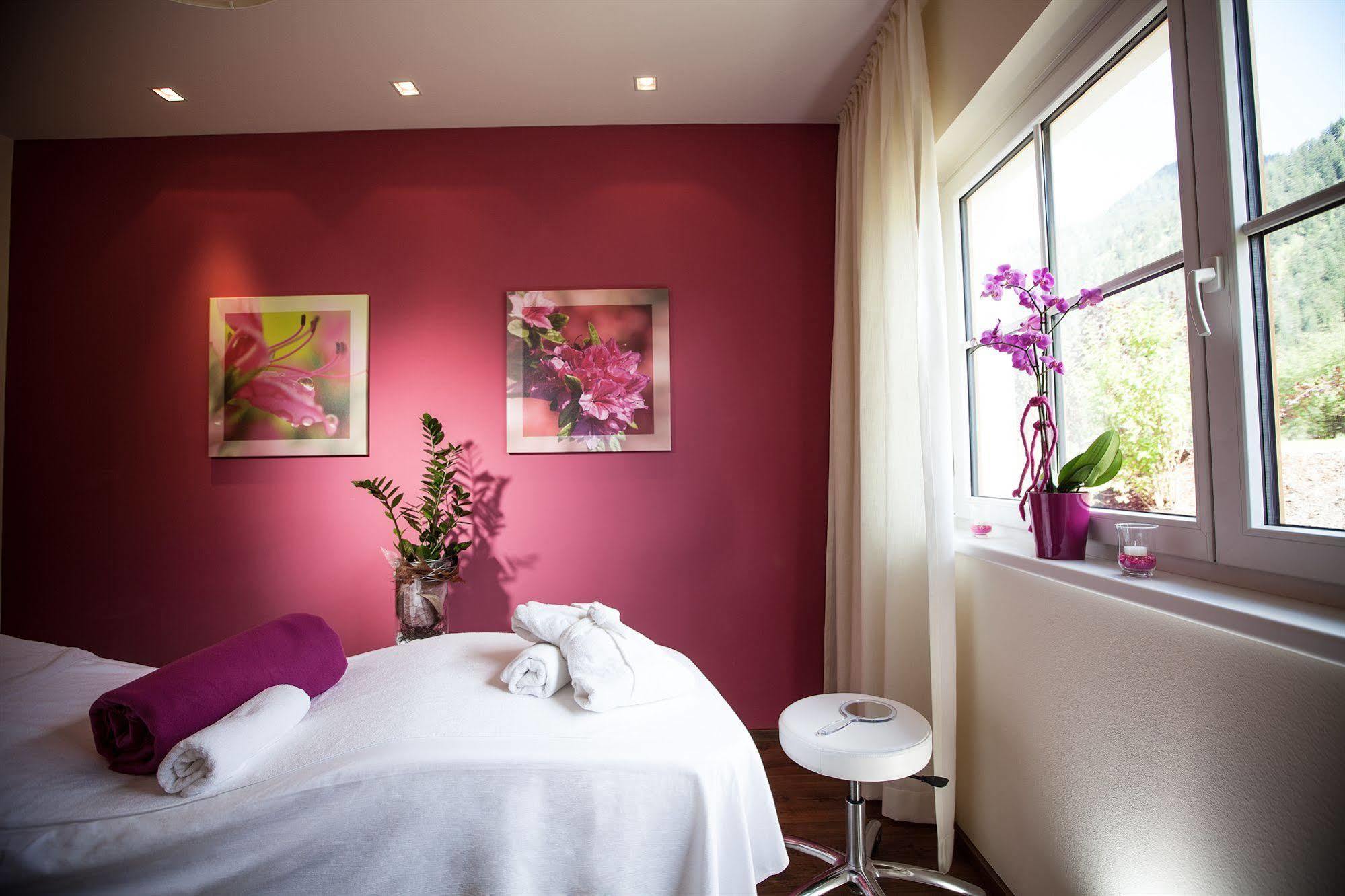 Waidringer Hof 4 Sterne Superior Hotel 4*